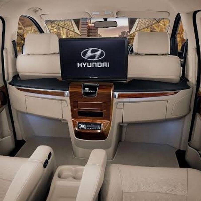 แกลลอรี่ภาพภายในรถ Hyundai Grand Starek VIP 2020 - 2022