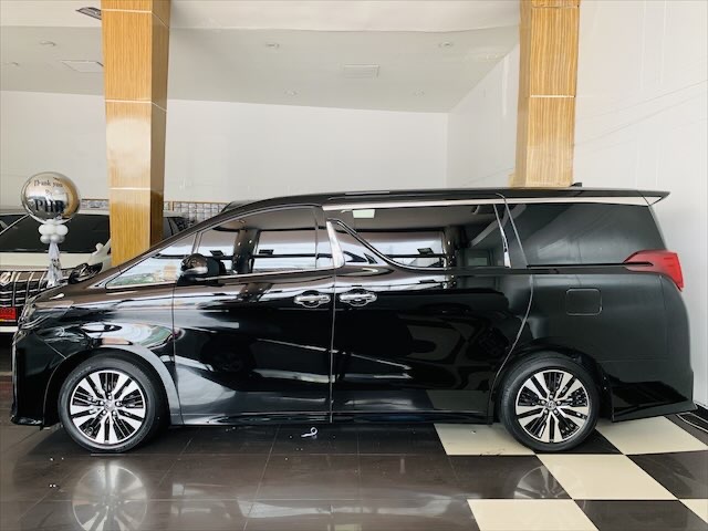 New Toyota Alphard 2022 - 2023 VIP 7 Seats