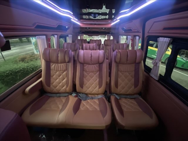 New Toyota Commuter VIP 8,9,10 Seat