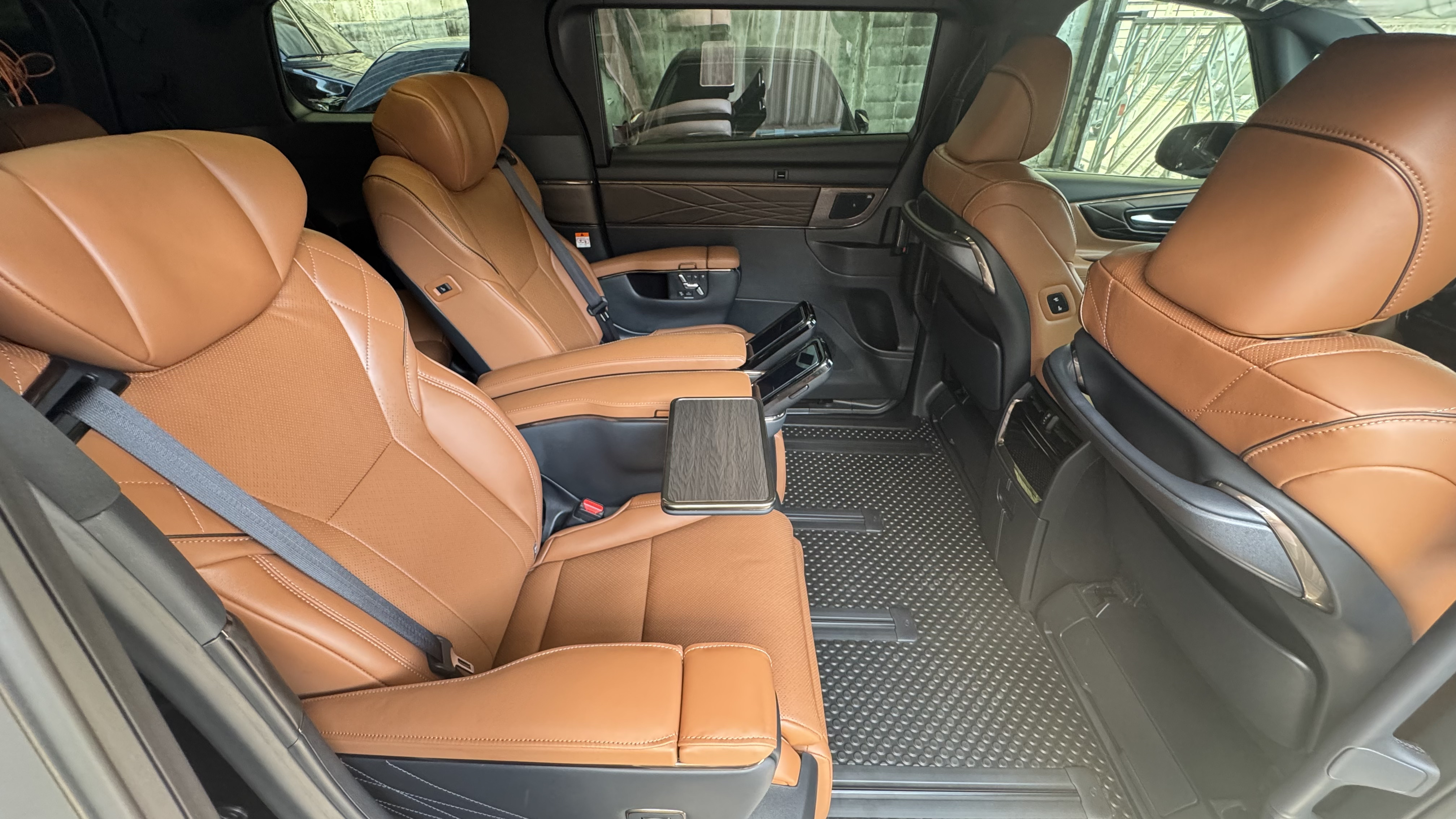 New Toyota Alphard Executive Lounge 2025 VVIP 7 Seats