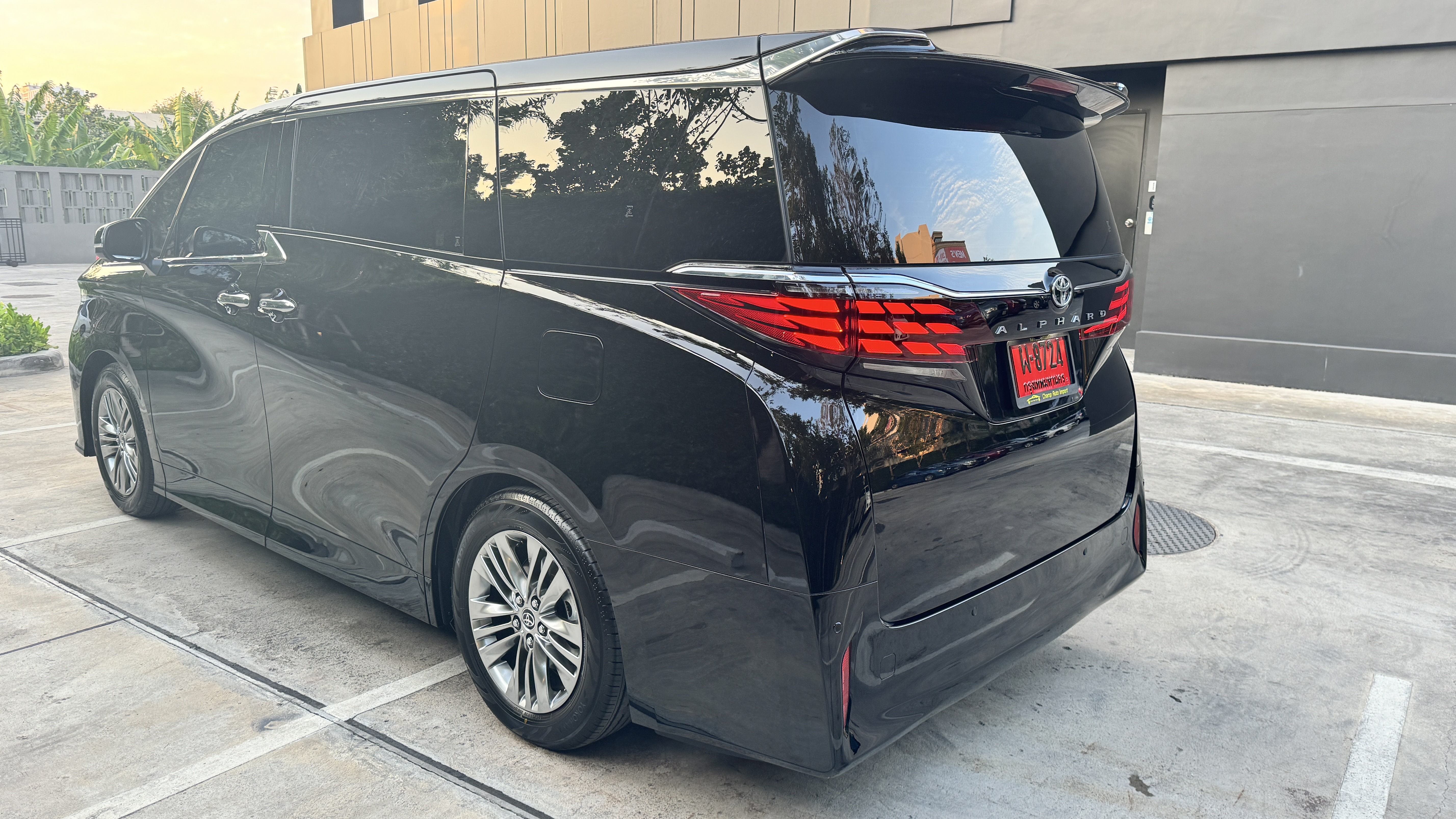 New Toyota Alphard Z 40 Model 2024-2025 VIP 7 Seats