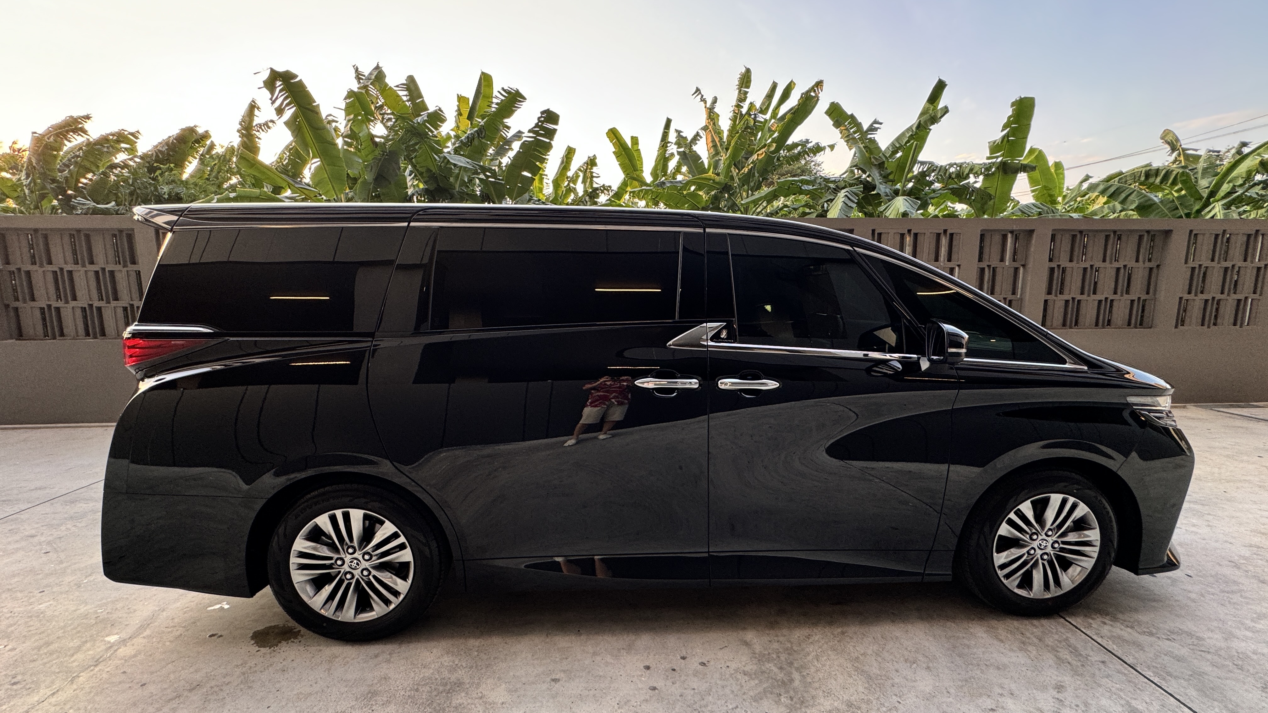 New Toyota Alphard Z 40 Model 2024-2025 VIP 7 Seats