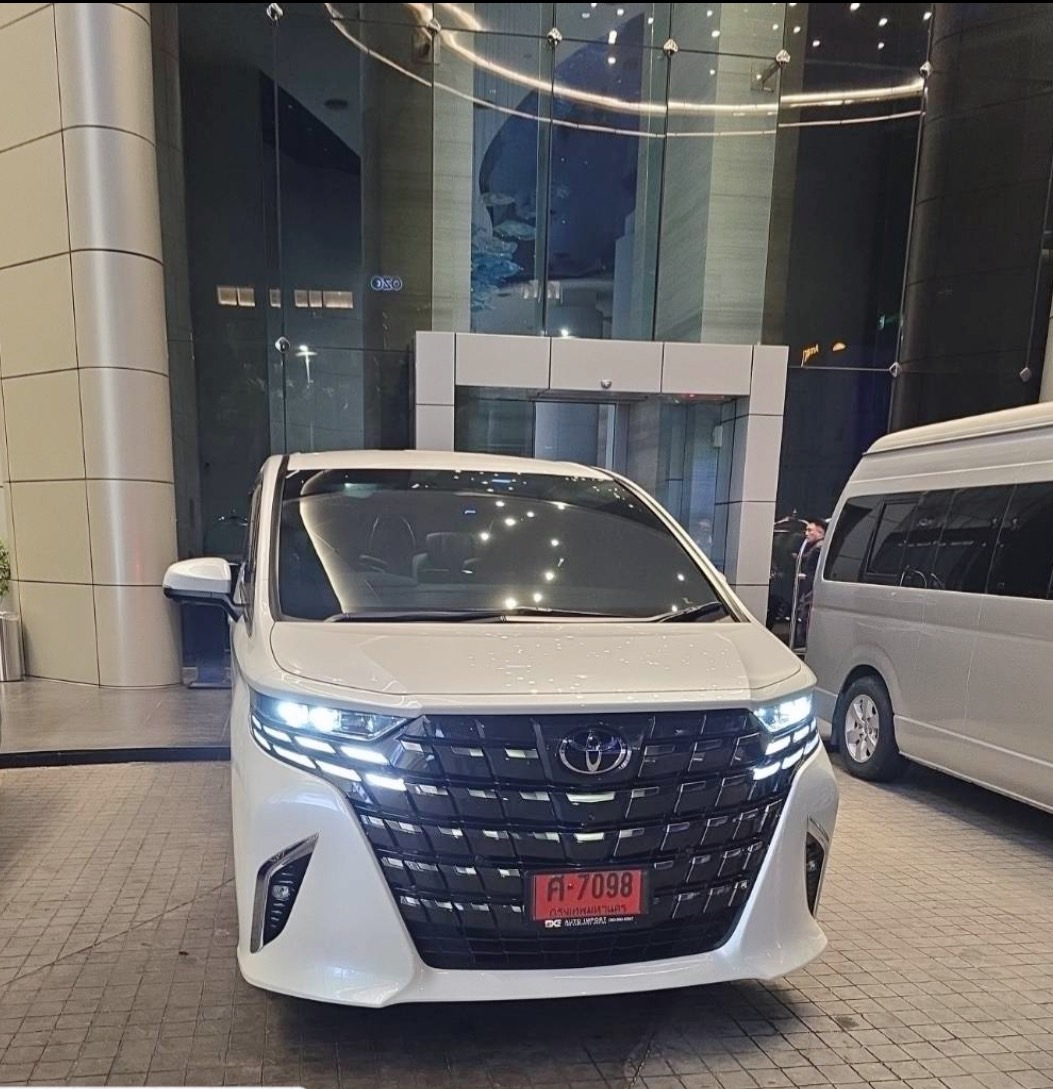 New Toyota Alphard Z 40 Model 2024-2025 VIP 7 Seats
