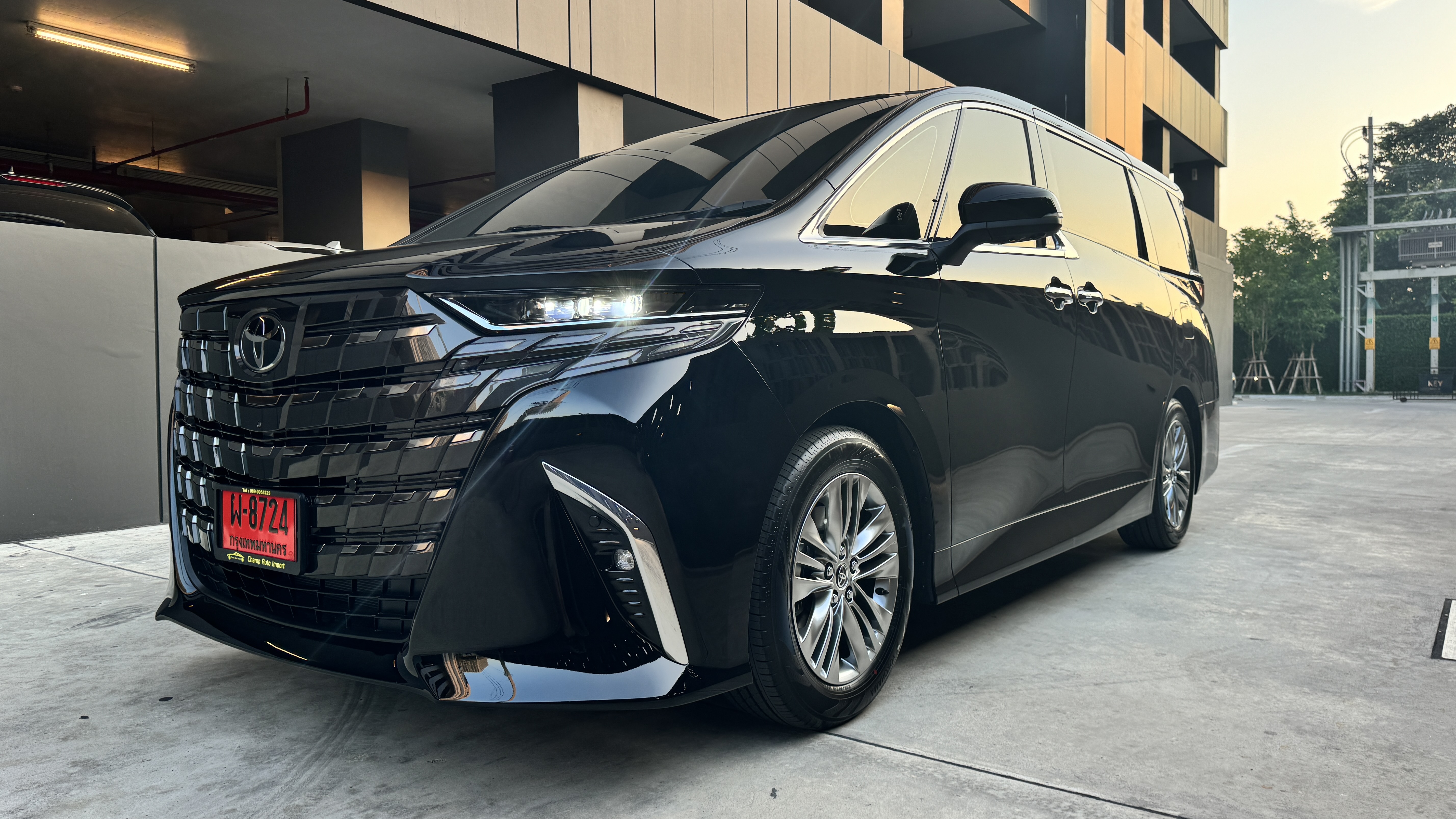 New Toyota Alphard Z 40 Model 2024-2025 VIP 7 Seats