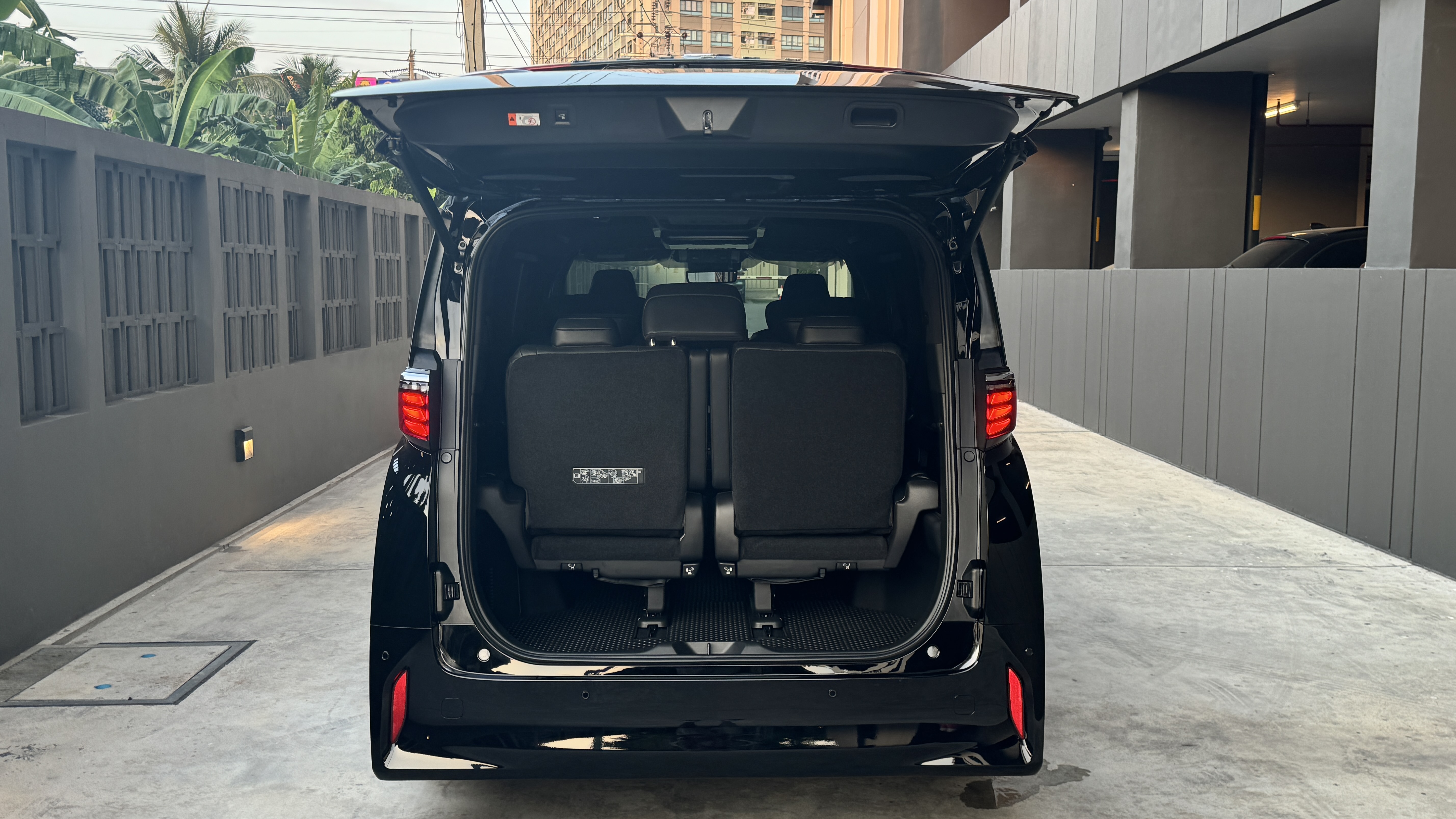 New Toyota Alphard Z 40 Model 2024-2025 VIP 7 Seats