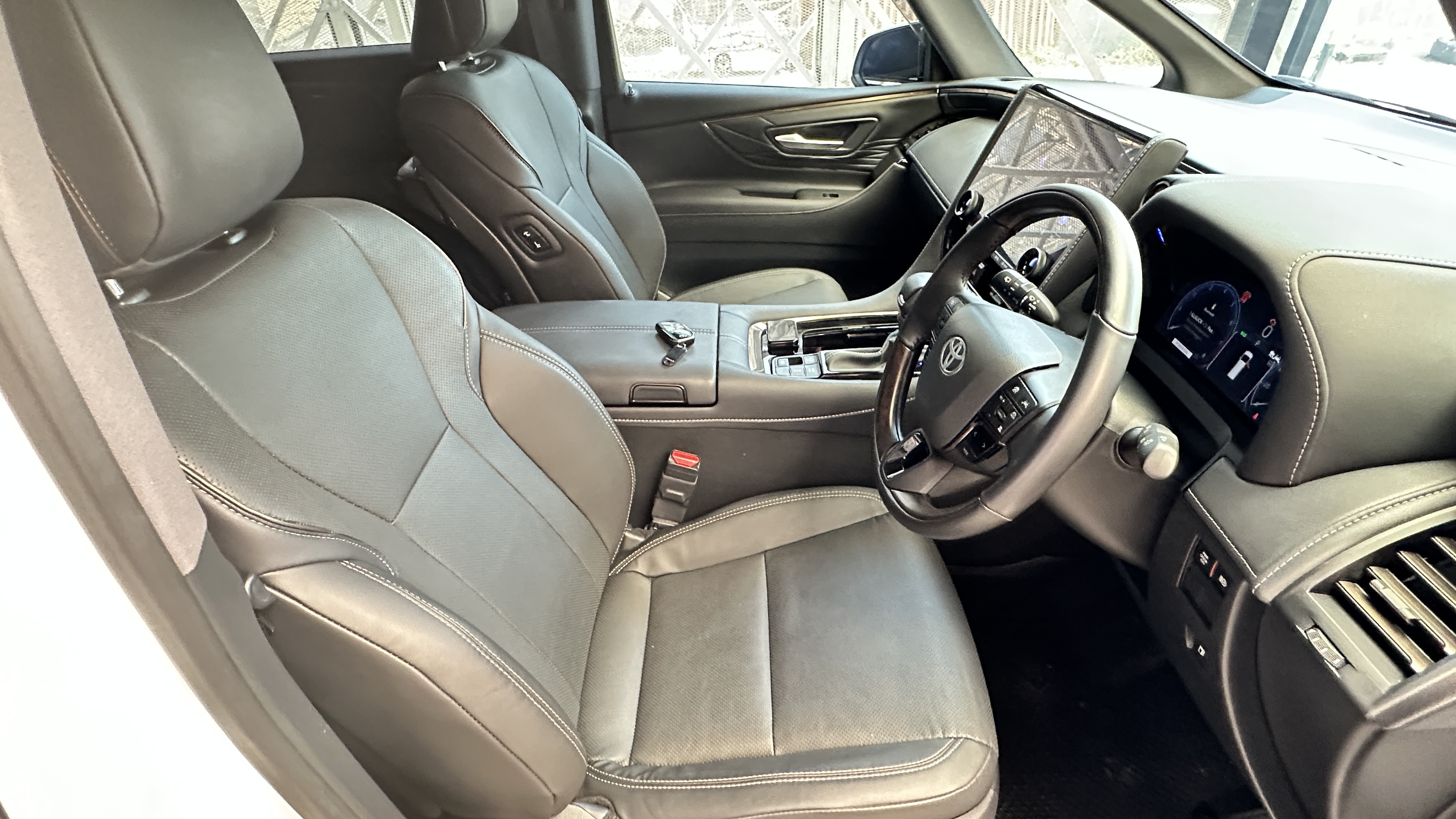 New Toyota Alphard Z 40 Model 2024-2025 VIP 7 Seats