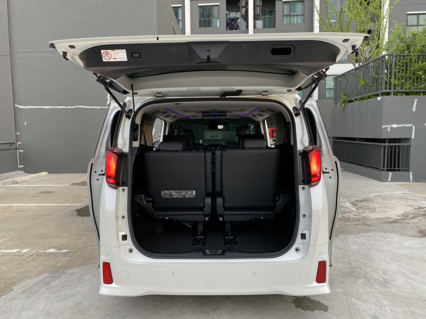 Toyota Alphard SC 30 Model 2021-2023 VIP 7 Seats