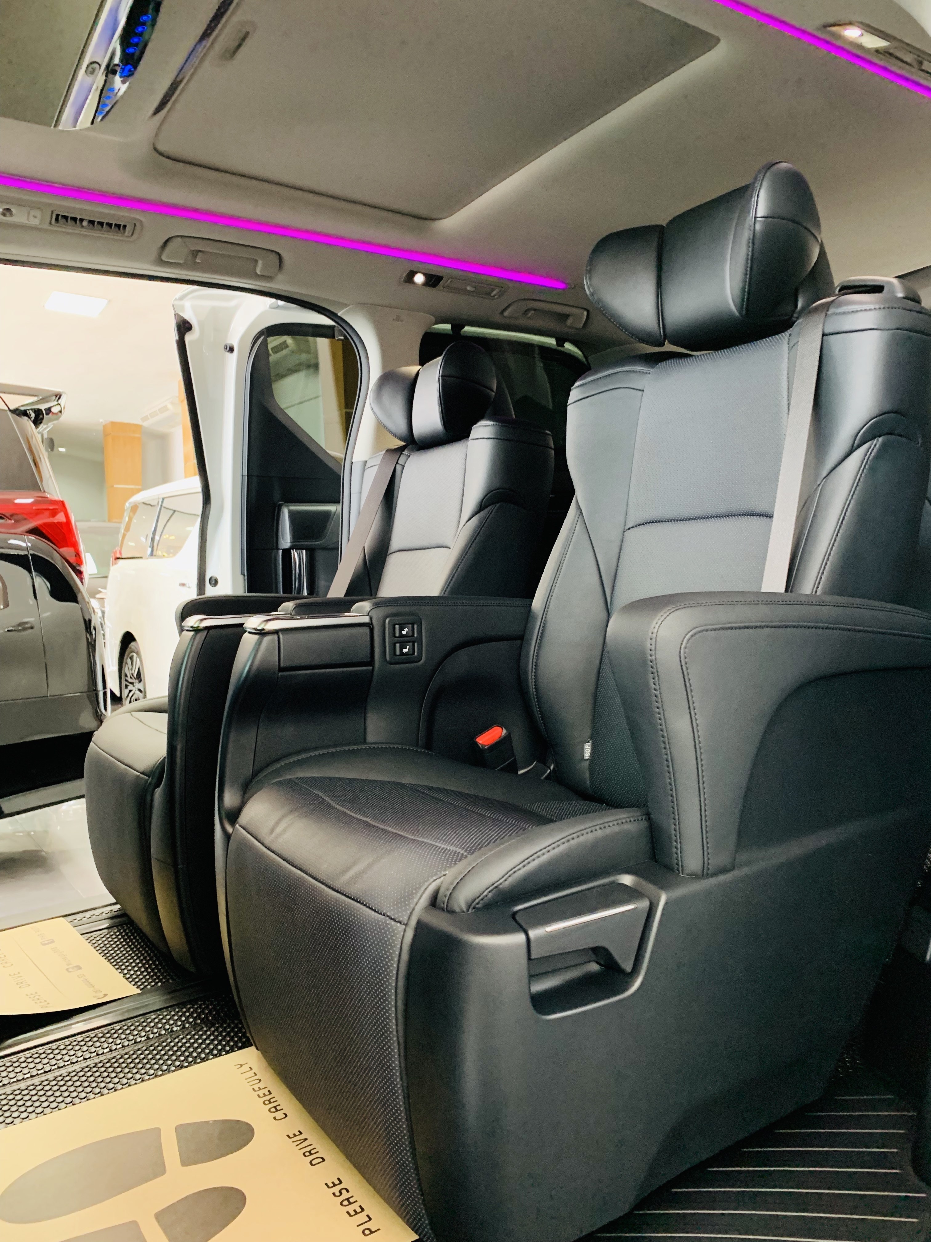 Toyota Alphard SC 30 Model 2021-2023 VIP 7 Seats