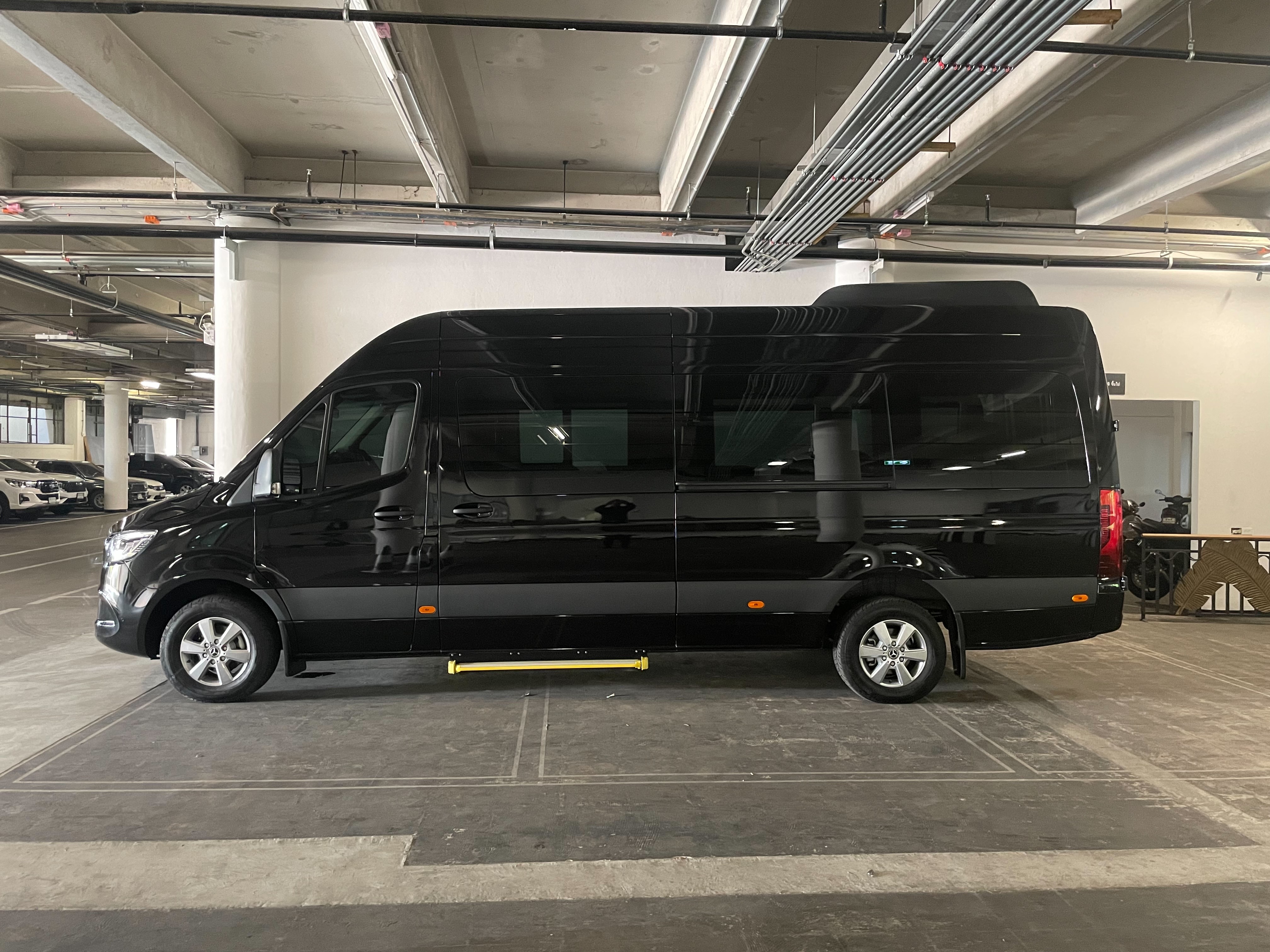 New Benz Sprinter 419 Model 2025 VVIP 10-13 Seats