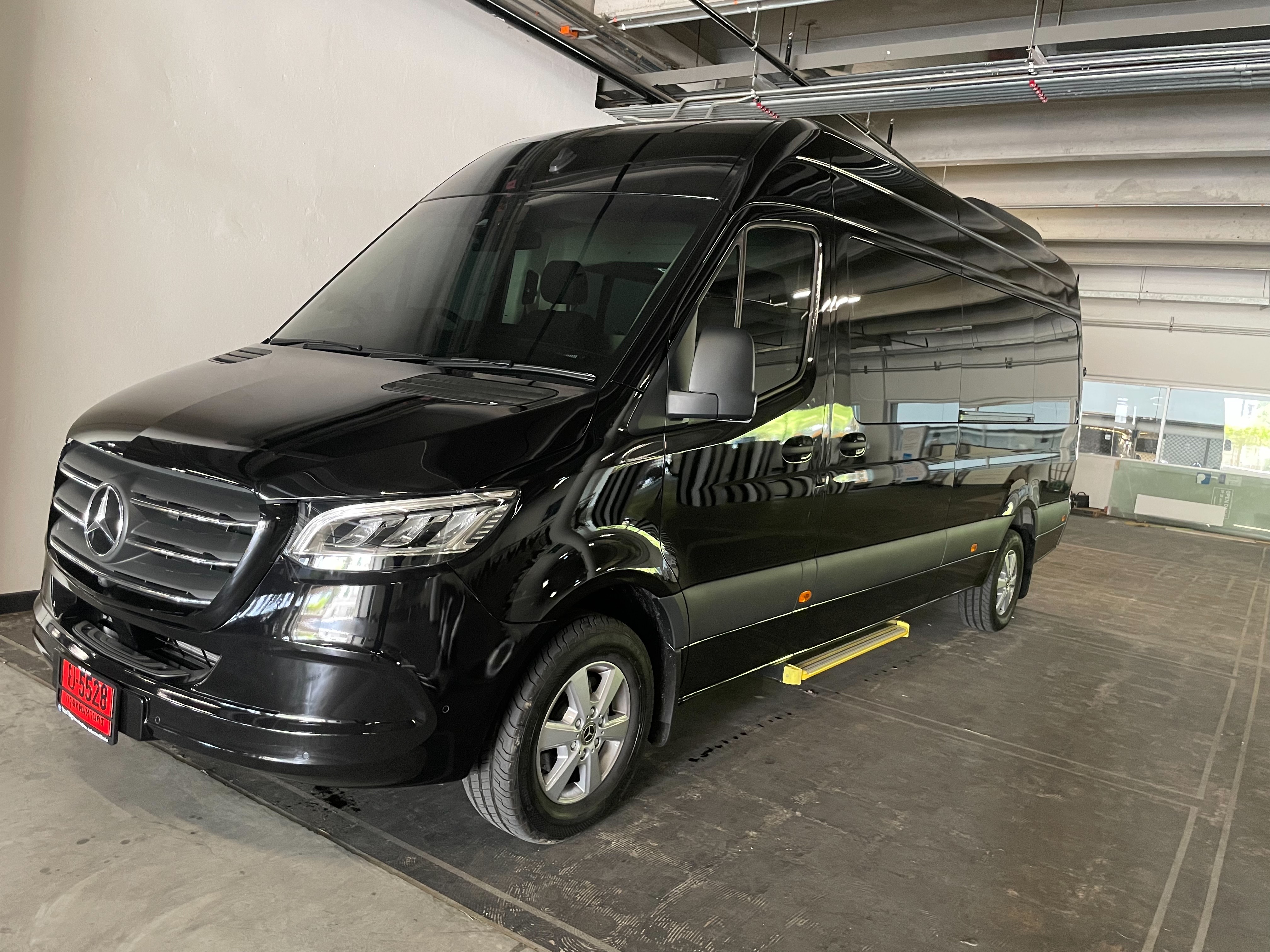 New Benz Sprinter 419 Model 2025 VVIP 10-13 Seats