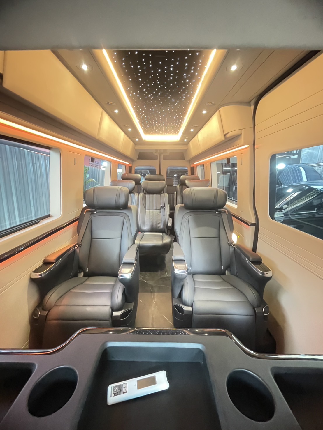 New Benz Sprinter 419 Model 2025 VVIP 10-13 Seats