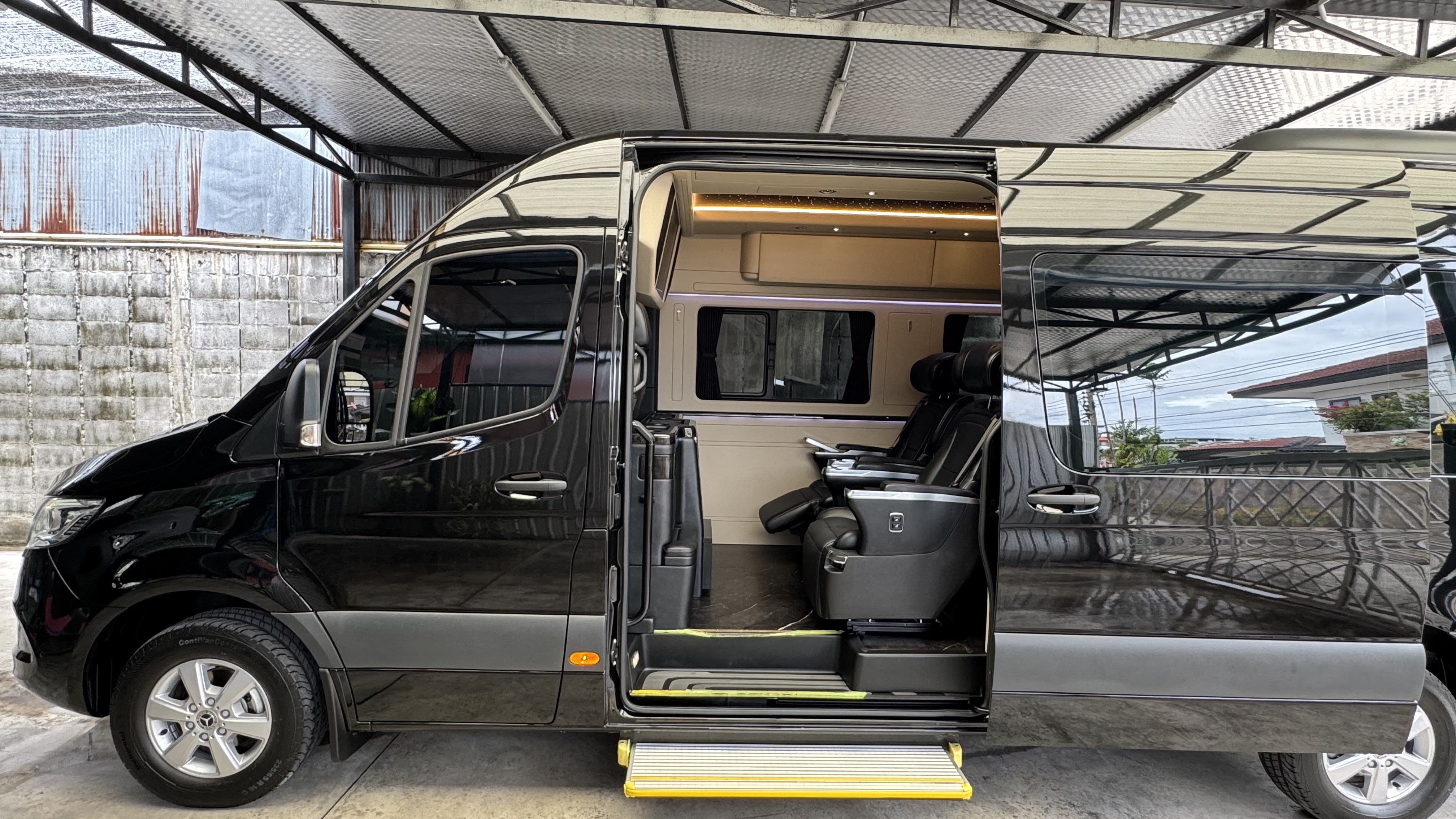 New Benz Sprinter 419 Model 2025 VVIP 10-13 Seats