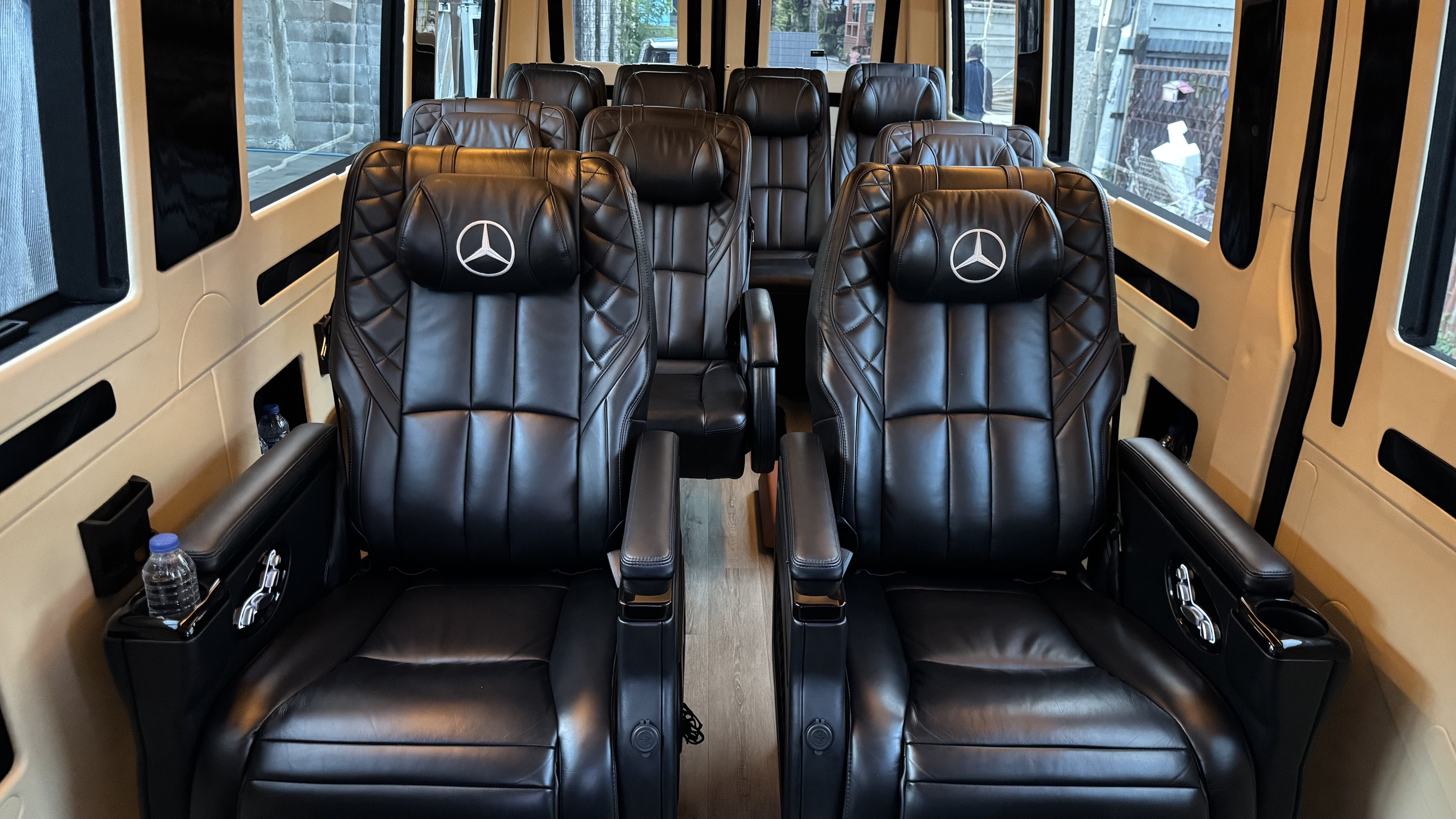 New Benz Sprinter 419 Model 2025 VVIP 10-13 Seats