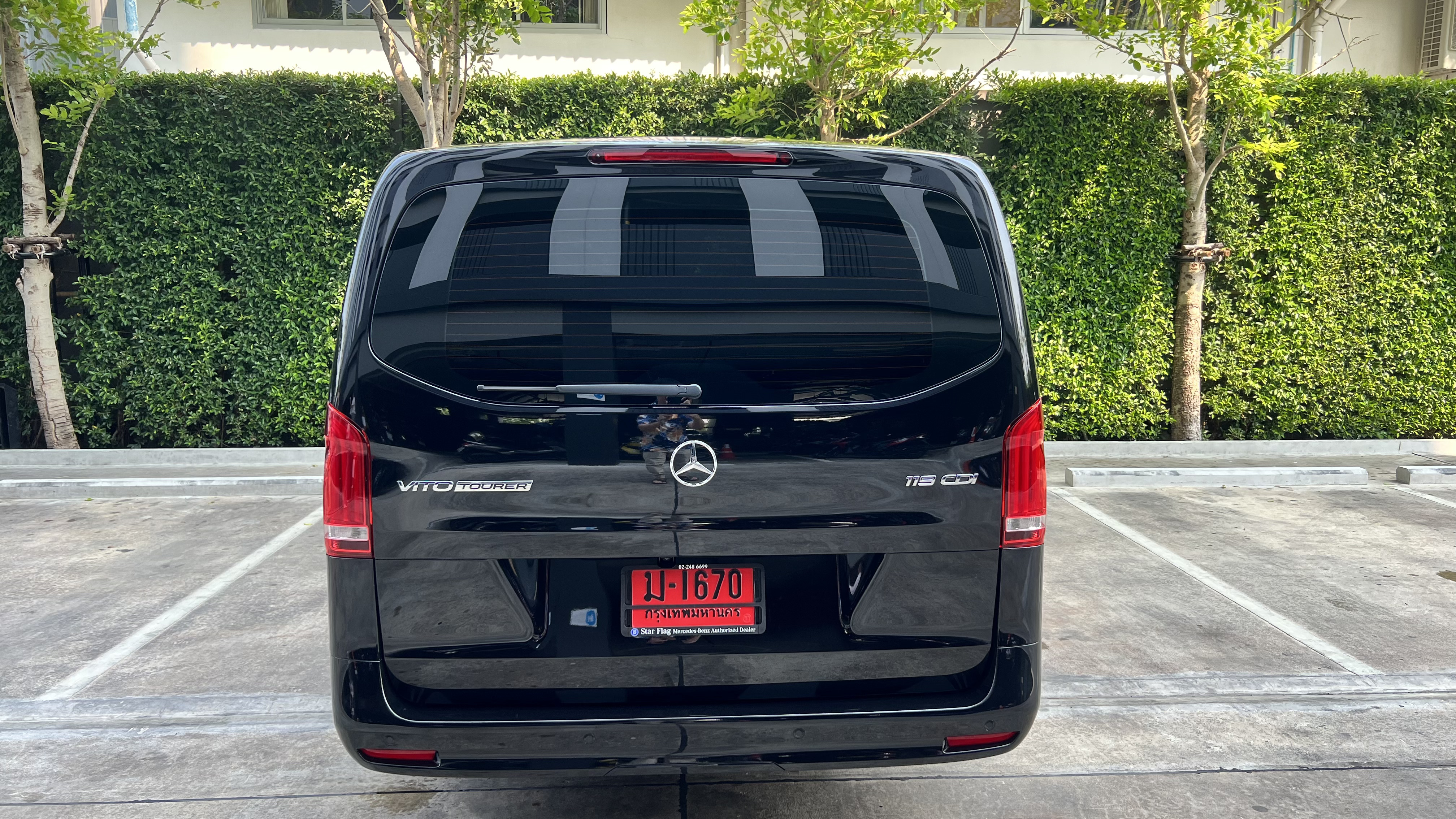 New Benz Vito 119 CDI Model 2023 VVIP 7 Seats