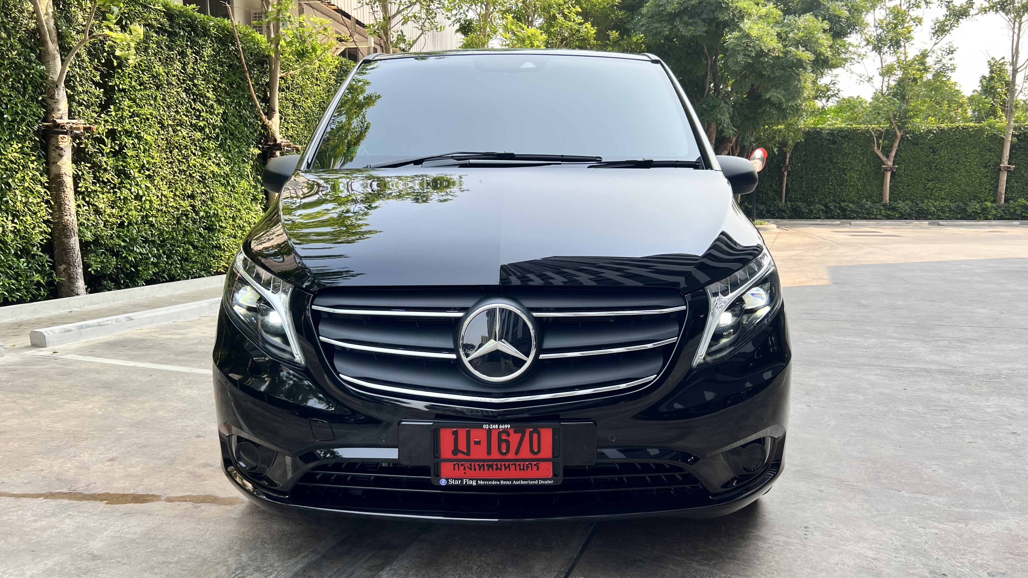 New Benz Vito 119 CDI Model 2023 VVIP 7 Seats