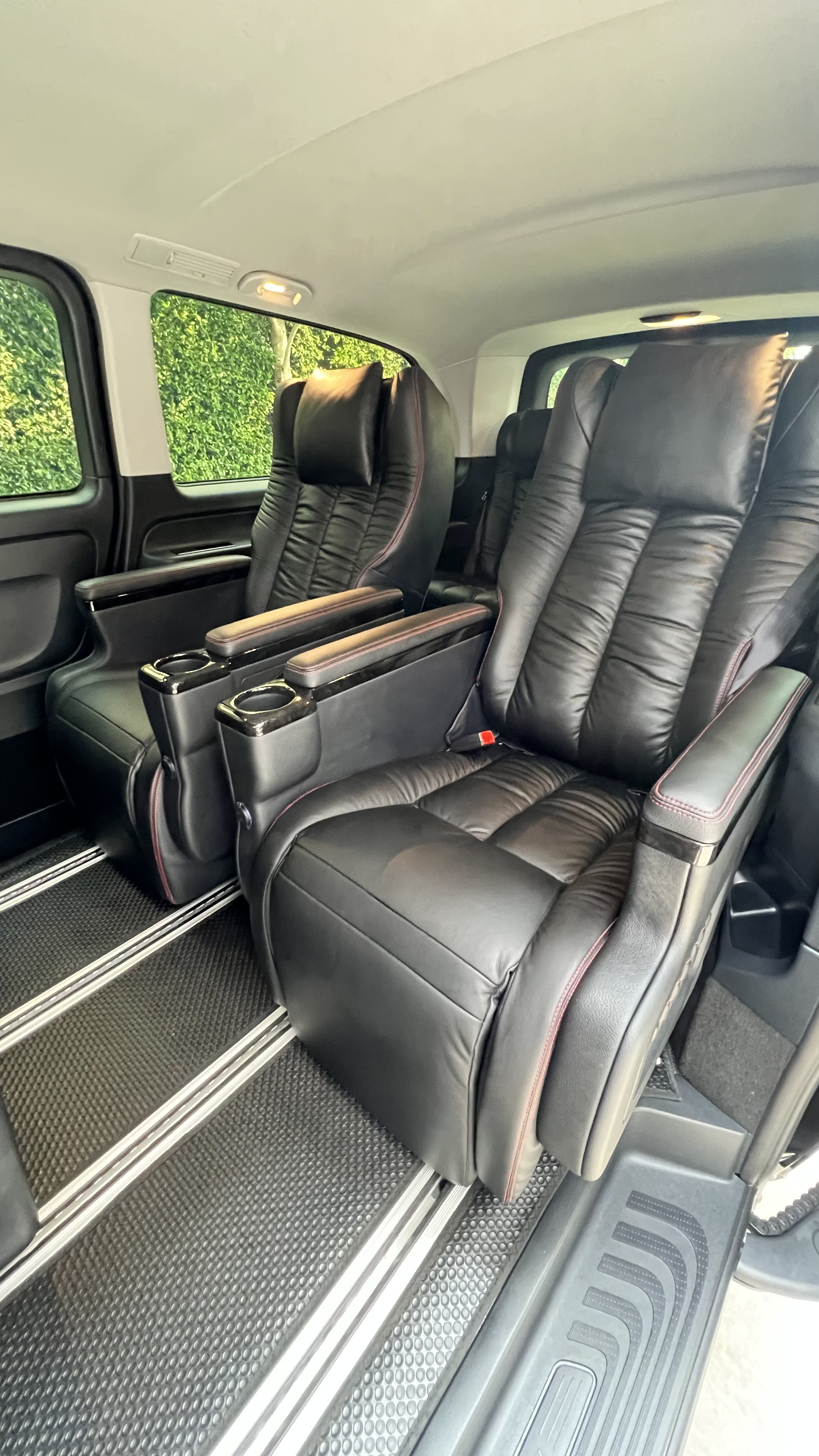 New Benz Vito 119 CDI Model 2023 VVIP 7 Seats