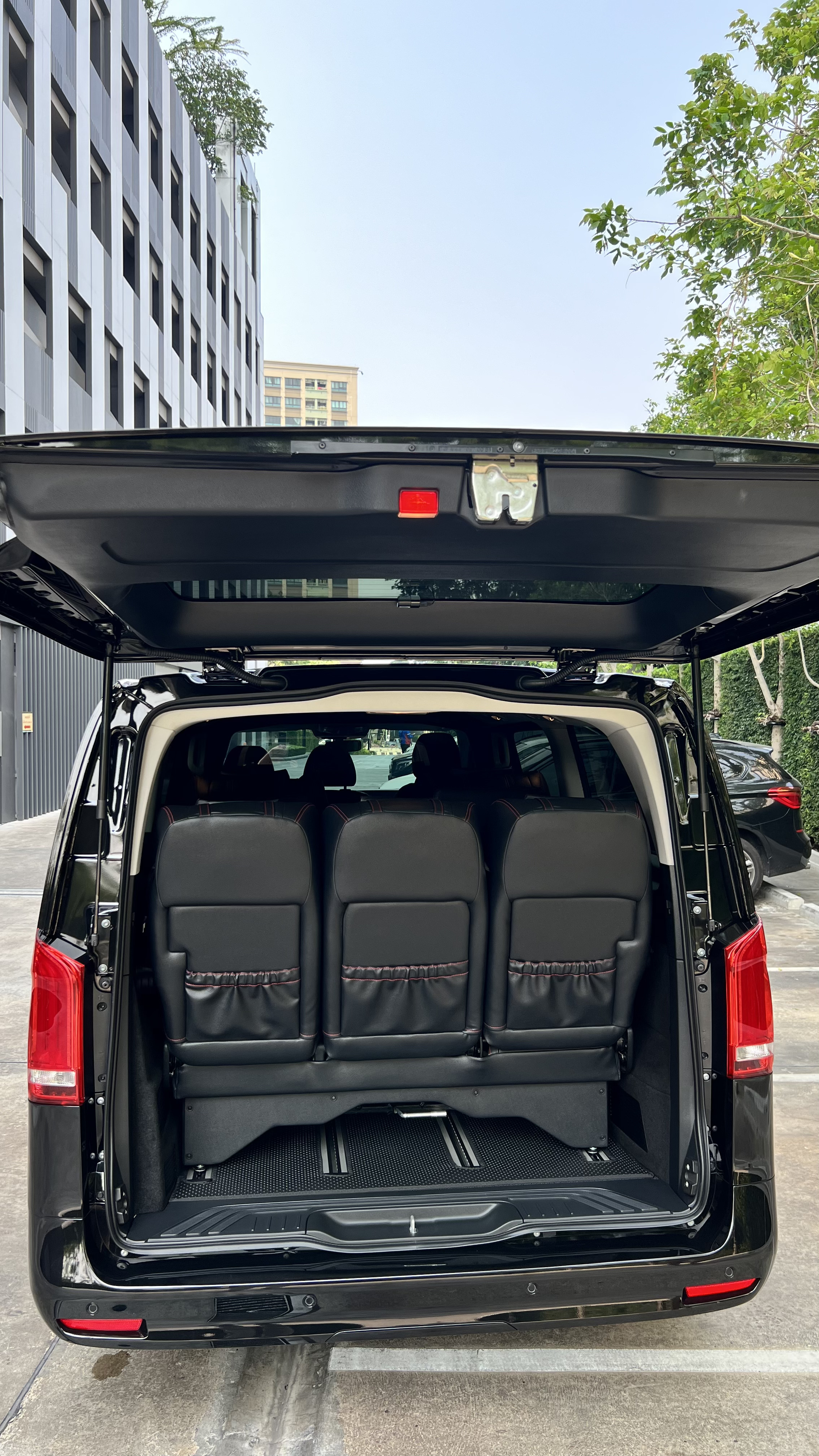 New Benz Vito 119 CDI Model 2023 VVIP 7 Seats