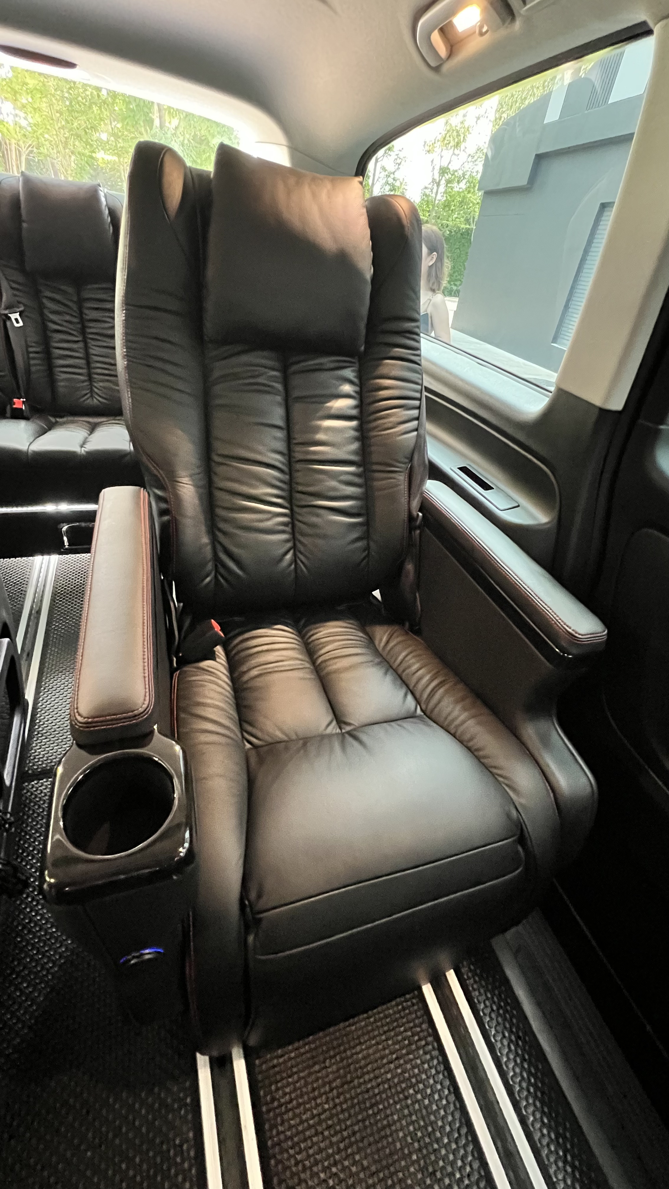 New Benz Vito 119 CDI Model 2023 VVIP 7 Seats