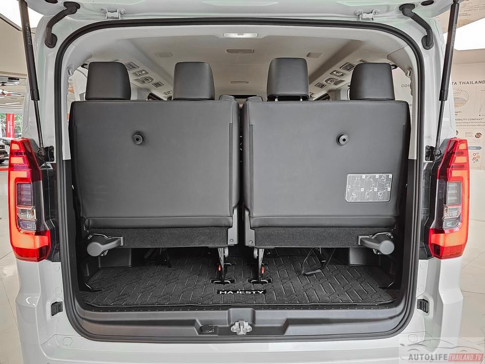 New Toyota Majesty Premium Model 2024 VIP 11 Seats