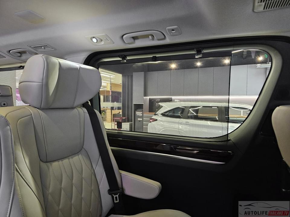 New Toyota Majesty Premium Model 2024 VIP 11 Seats