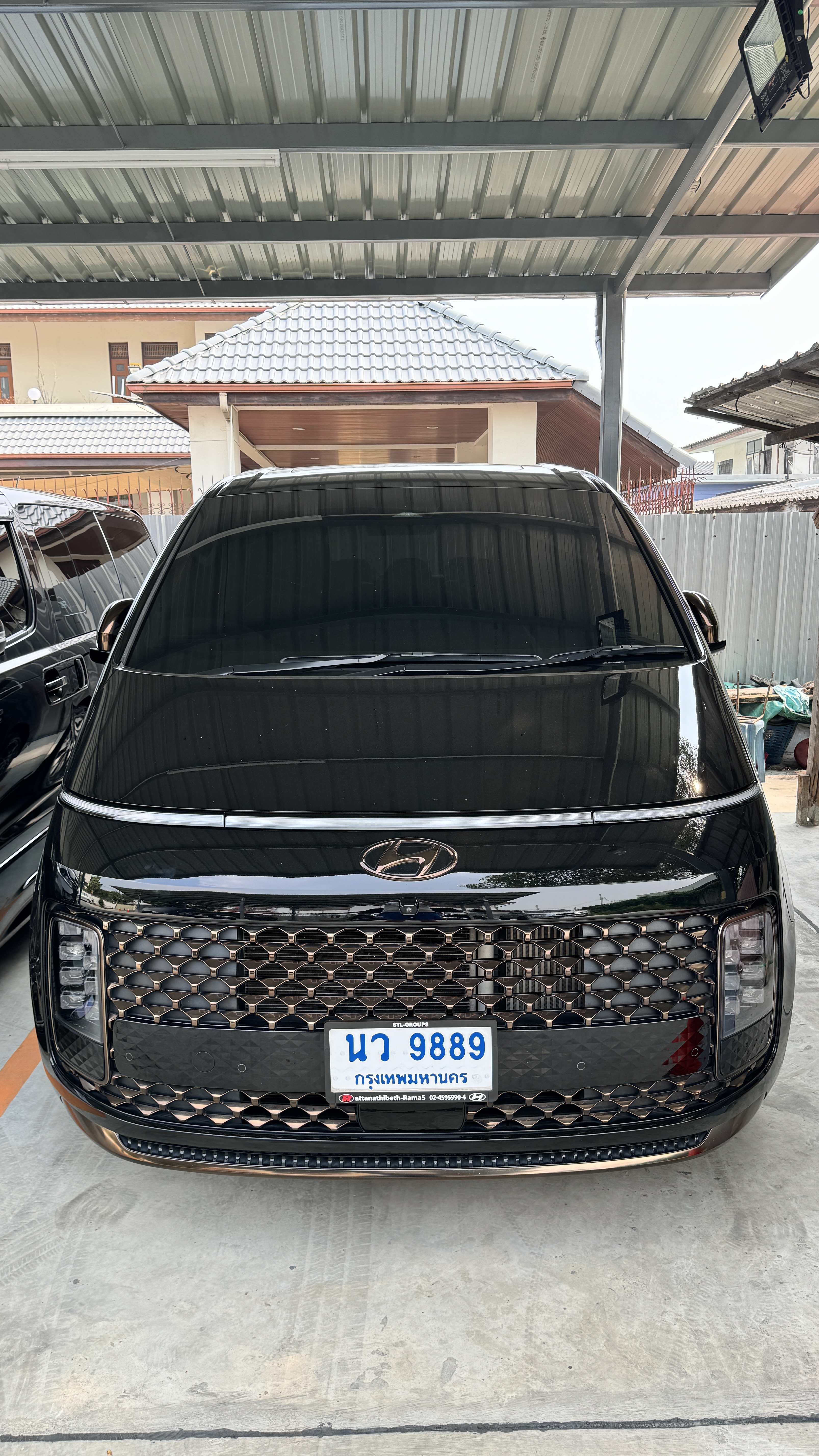 New Hyundai Staria Premium SEL Model 2023 VIP 7-11 Seats