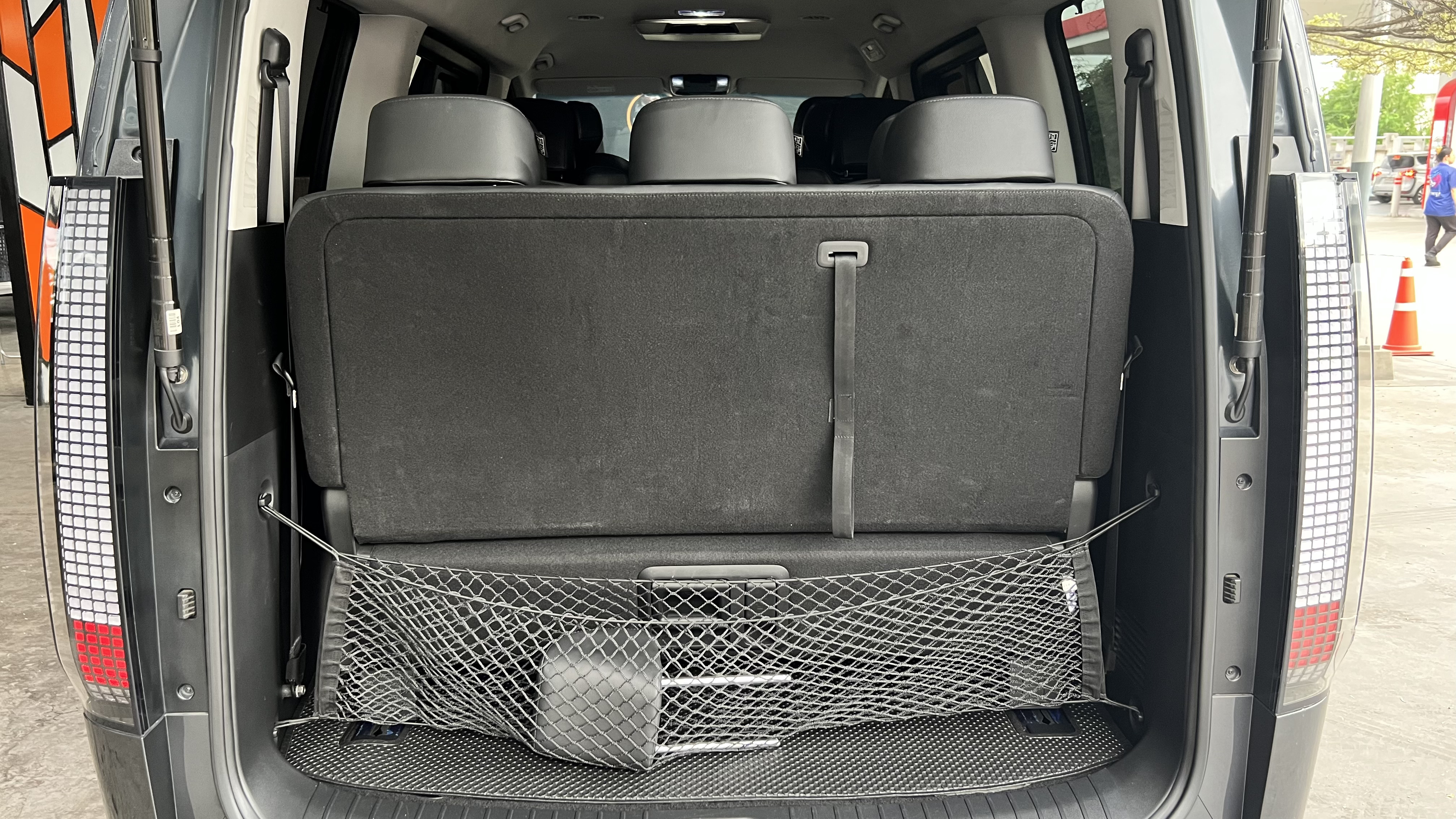 New Hyundai Staria Premium SEL Model 2023 VIP 7-11 Seats