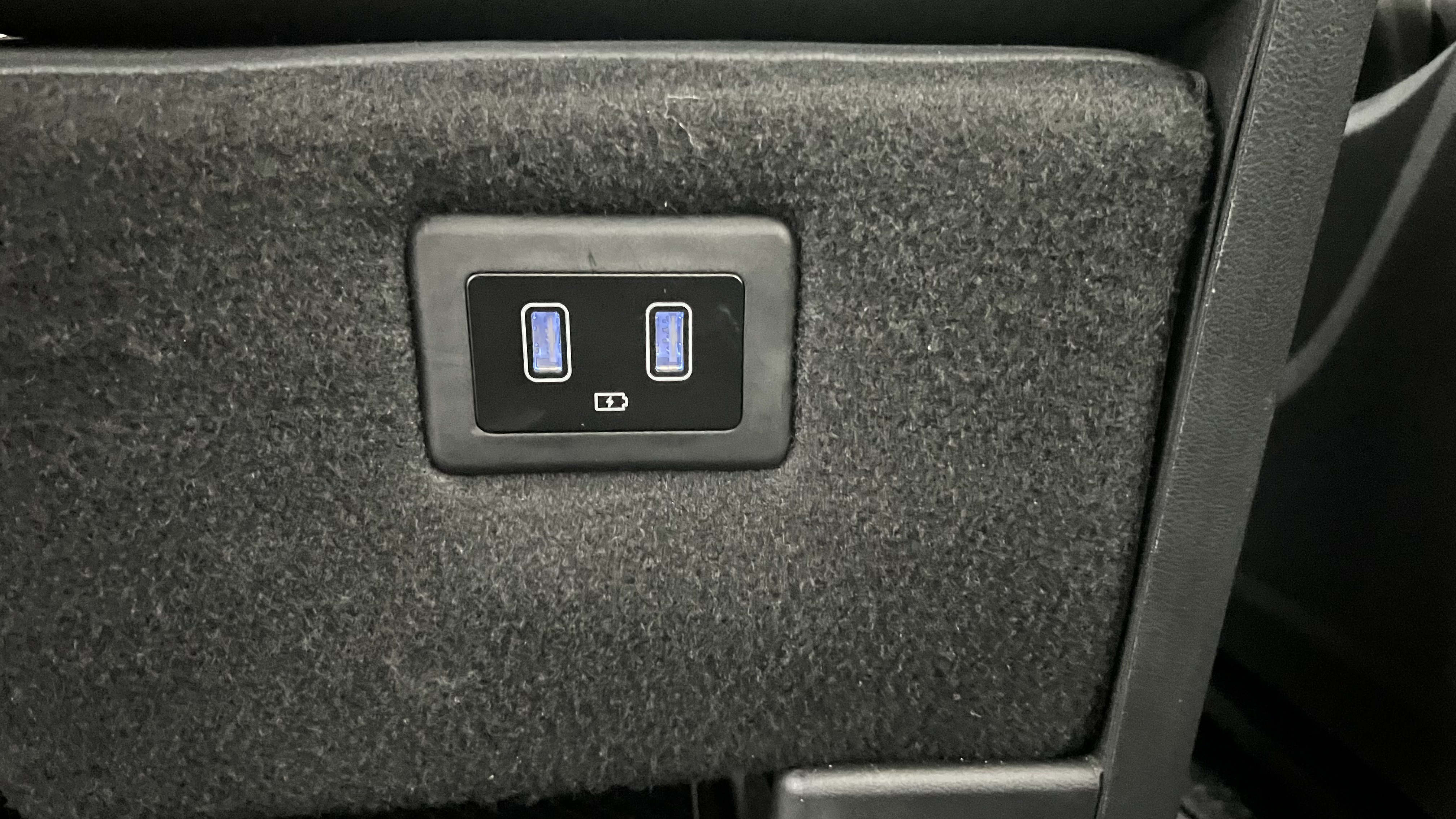 New Hyundai Staria Premium SEL Model 2023 VIP 7-11 Seats