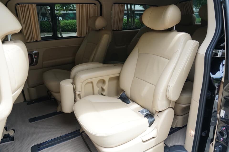 Hyundai H1 Deluxe , Elite NS Model 2023-2024 VIP 11 Seats