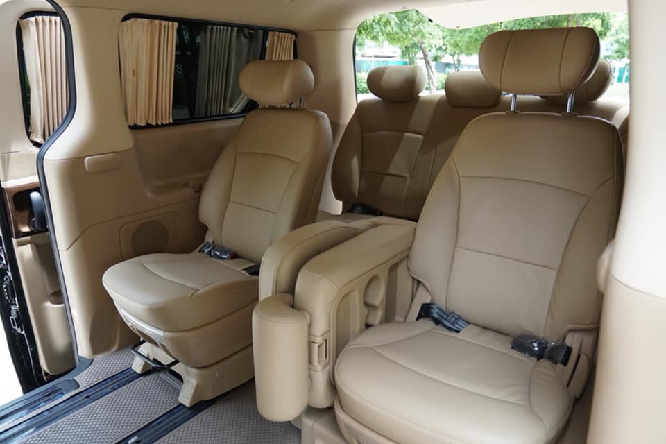 Hyundai H1 Deluxe , Elite NS Model 2023-2024 VIP 11 Seats