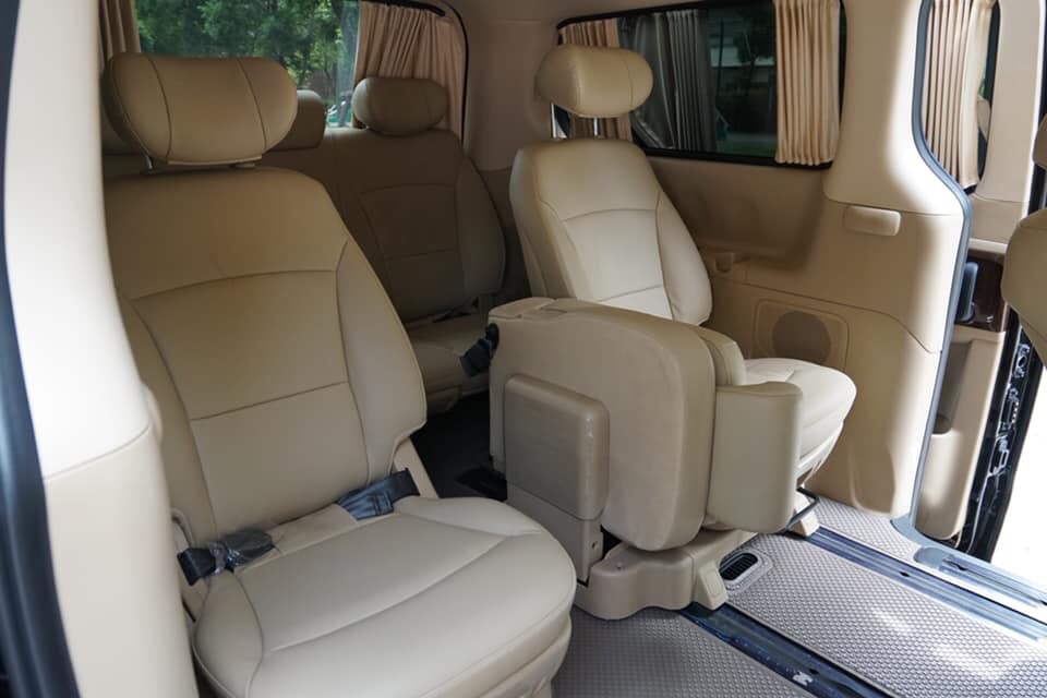 Hyundai H1 Deluxe , Elite NS Model 2023-2024 VIP 11 Seats