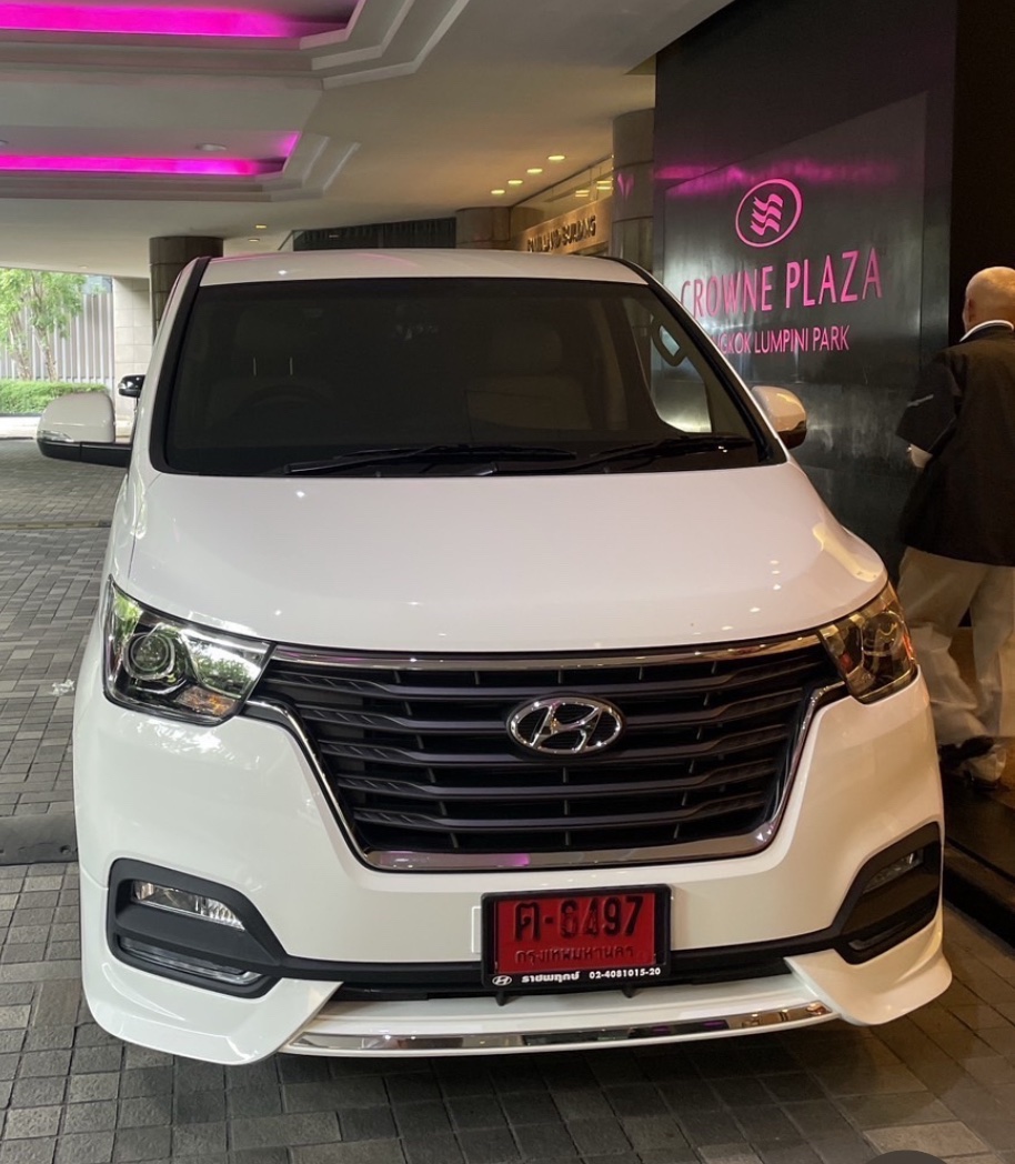 Hyundai H1 Deluxe , Elite NS Model 2023-2024 VIP 11 Seats