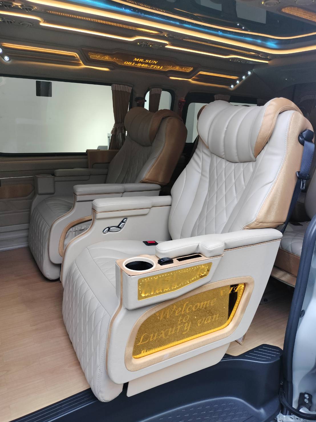 New Toyota Commuter Model 2023-2025 VIP 8-10 Seats