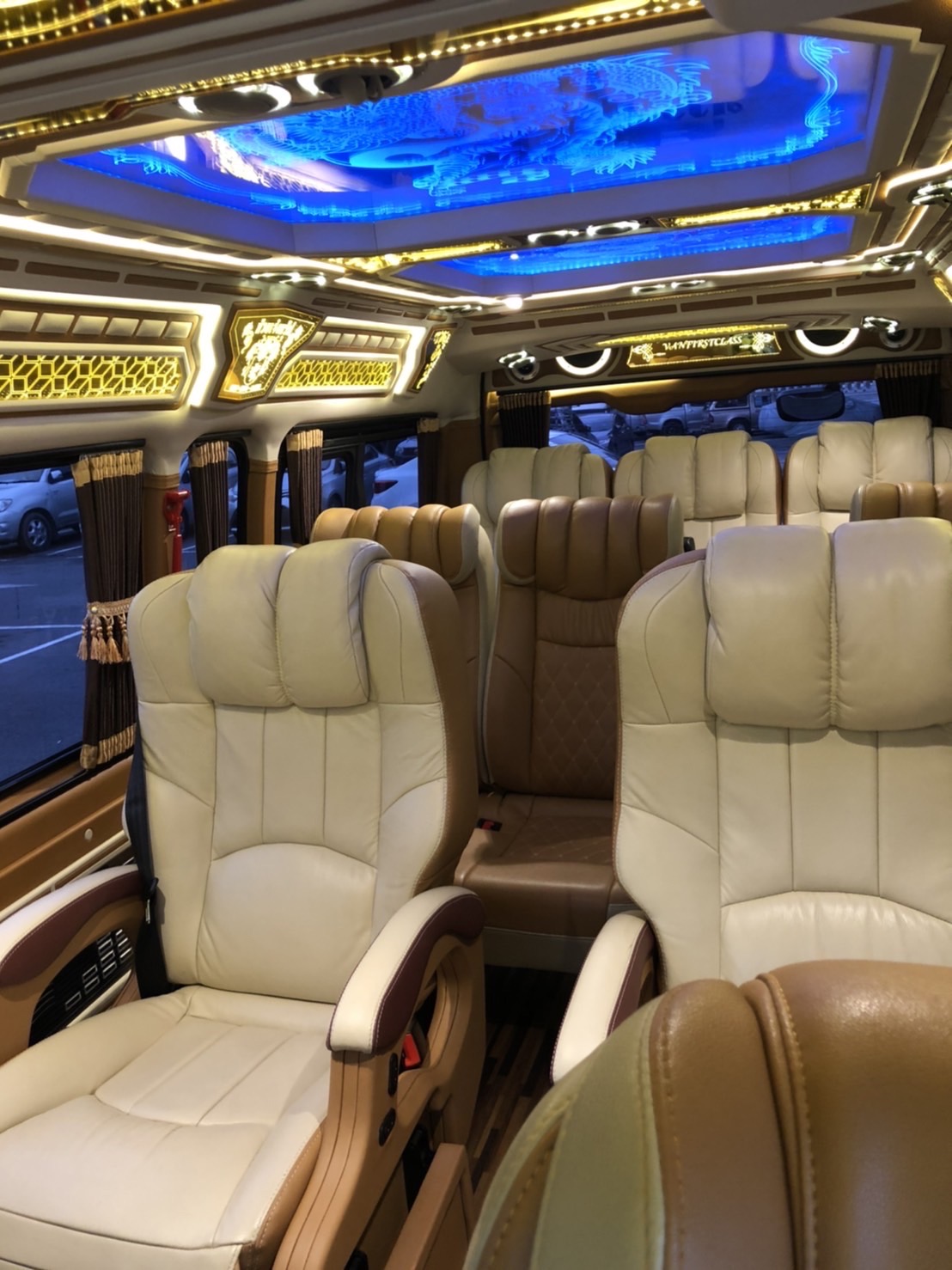 New Toyota Commuter Model 2023-2025 VIP 8-10 Seats