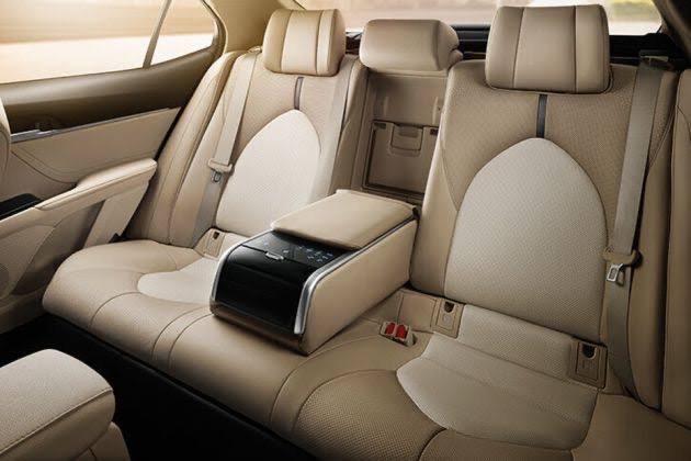 Toyota Camry Premium Luxury Model 2023 VIP 4 Seats