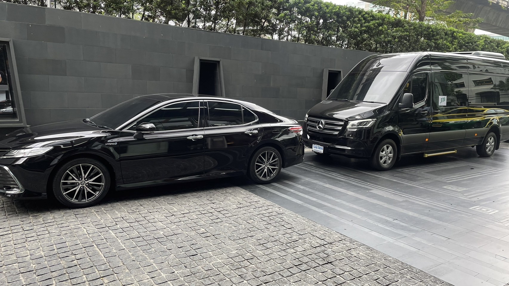Toyota Camry Premium Luxury Model 2023 VIP 4 Seats