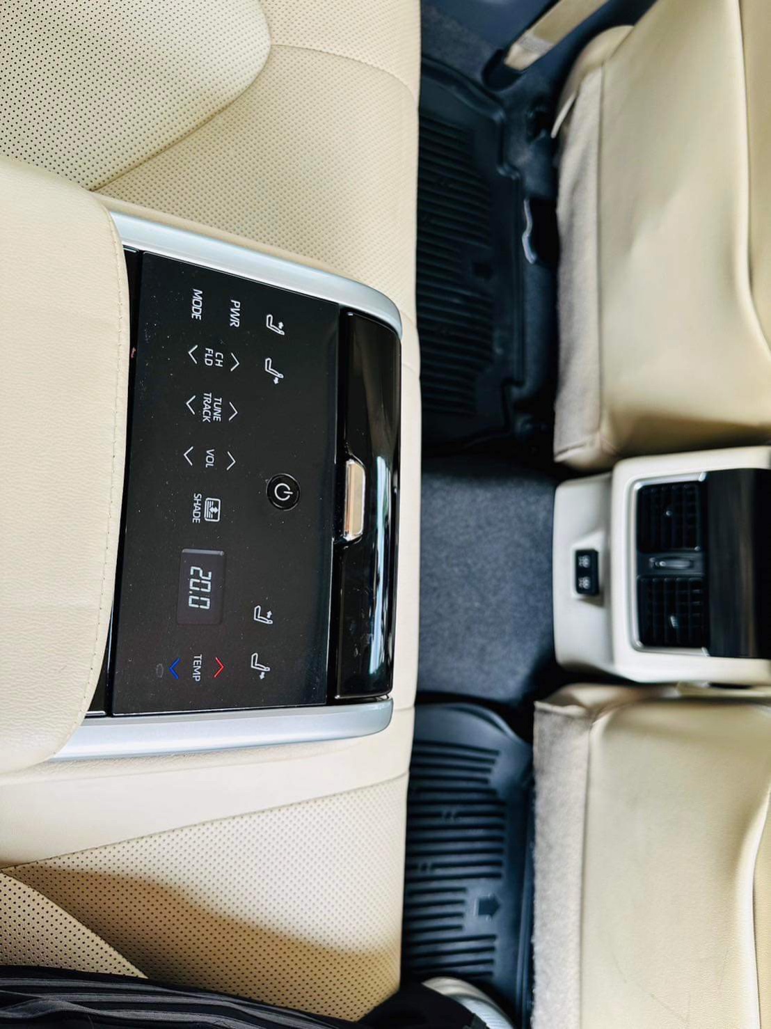 Toyota Camry Premium Luxury Model 2023 VIP 4 Seats